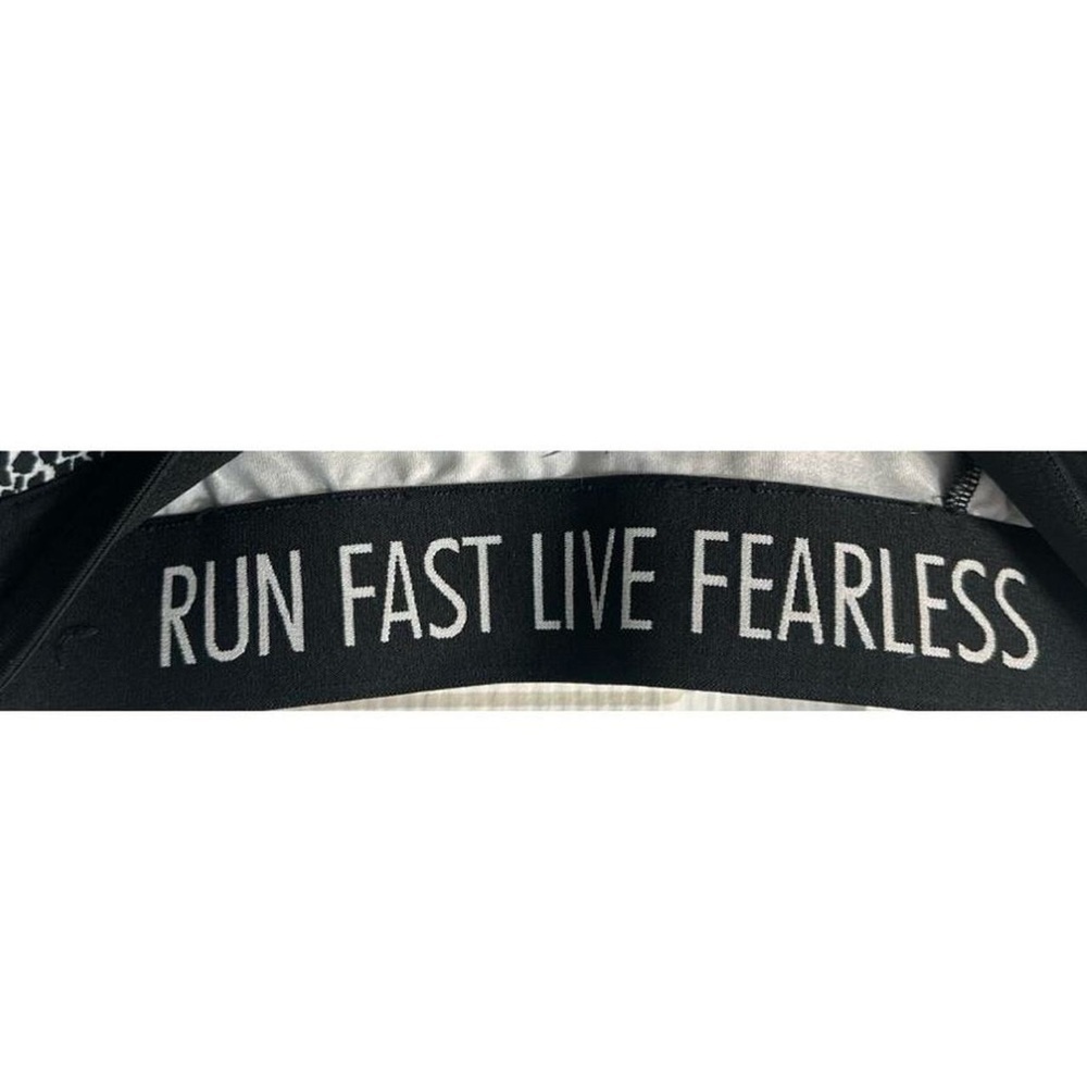 Nike Cropped Dri-Fit Leggings - Picture 5 of 5